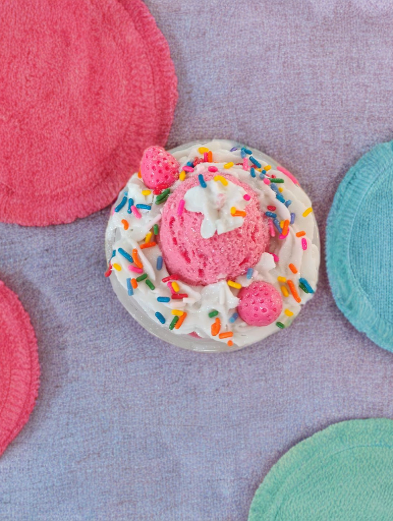 Hello Sundae: Strawberry Shortdream