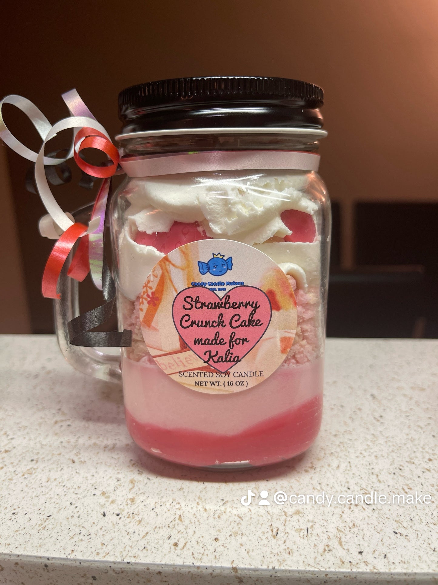 Strawberry Crumble Crunch Candle-16oz